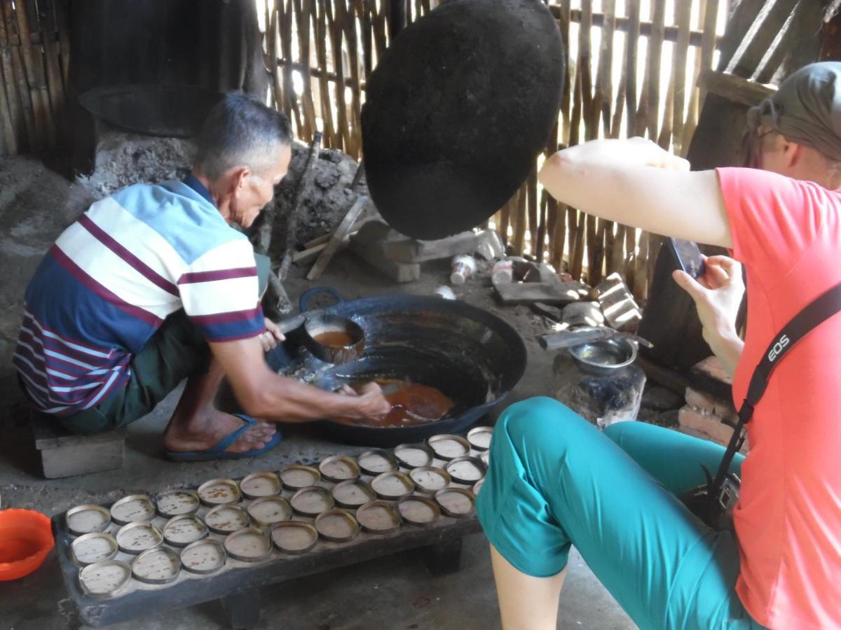 Ambow Homestay Jungle Trekking & Village Tour 부킷 라왕 외부 사진